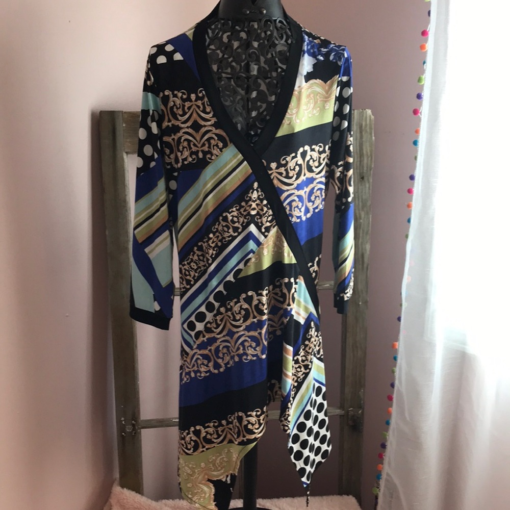 Week-end Wear by Coco Y Club tunic size small